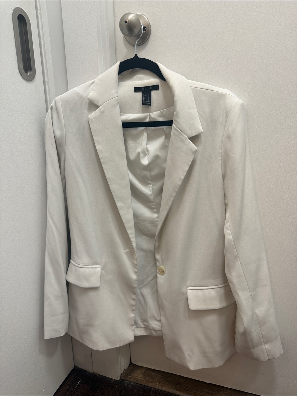 Women's White Single-Button Blazer - Classic Tailored Jacket